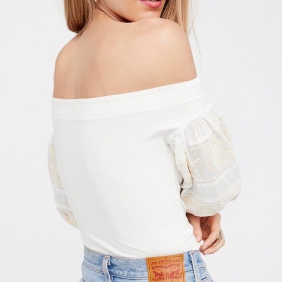 Free People ivory rock with it off the shoulder top size S - Picture 12 of 13